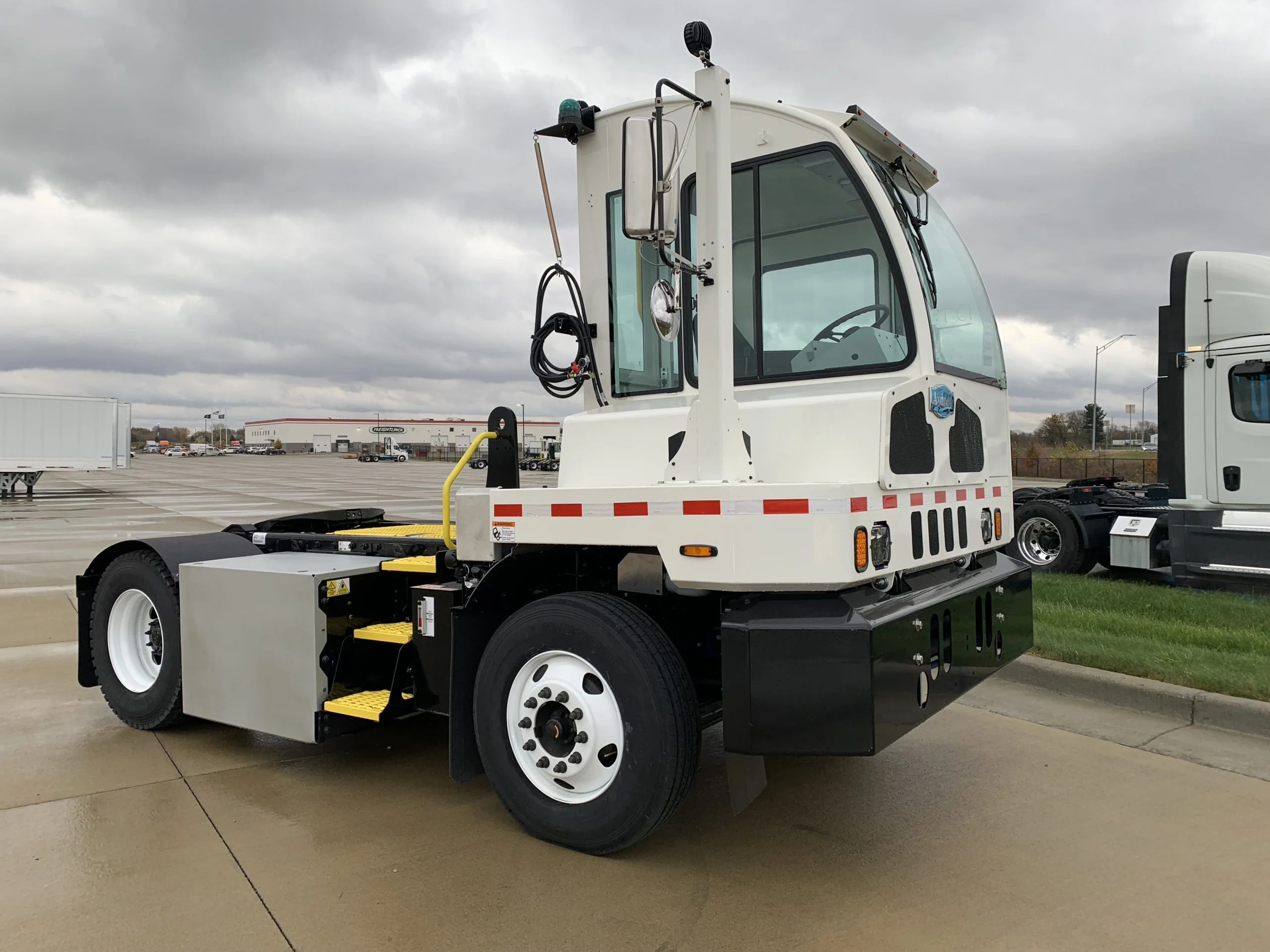 2024 Autocar in Indianapolis, IN — photo 2