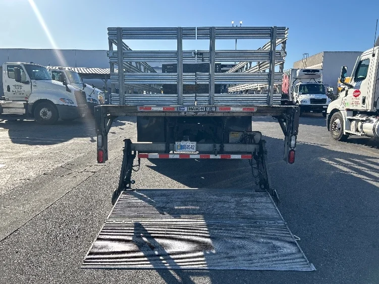 2020 Freightliner M2 106 in Torrance, CA — photo 9