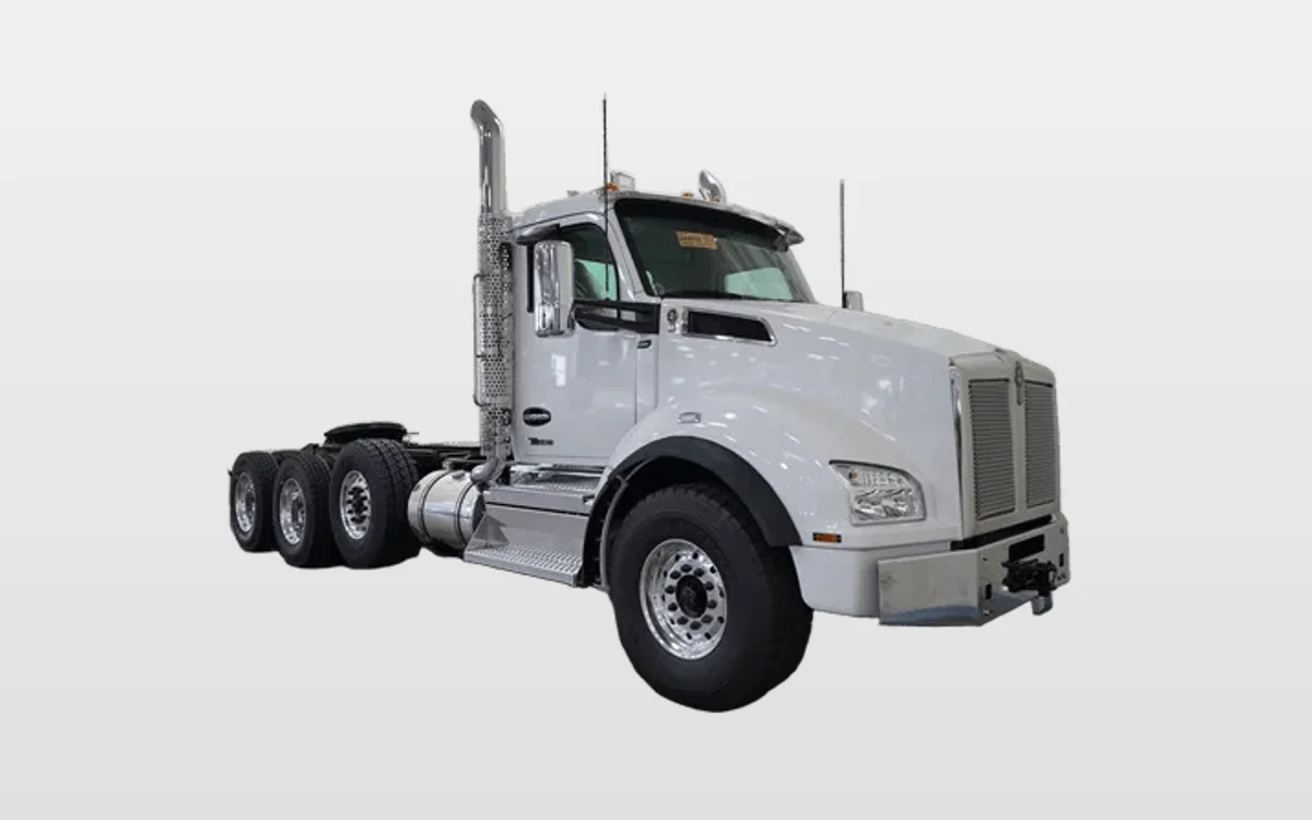 2027 Kenworth T880 - image 1