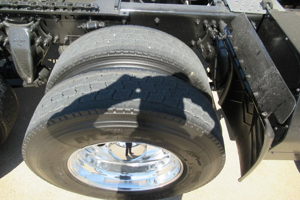 2025 Freightliner Cascadia - image 13