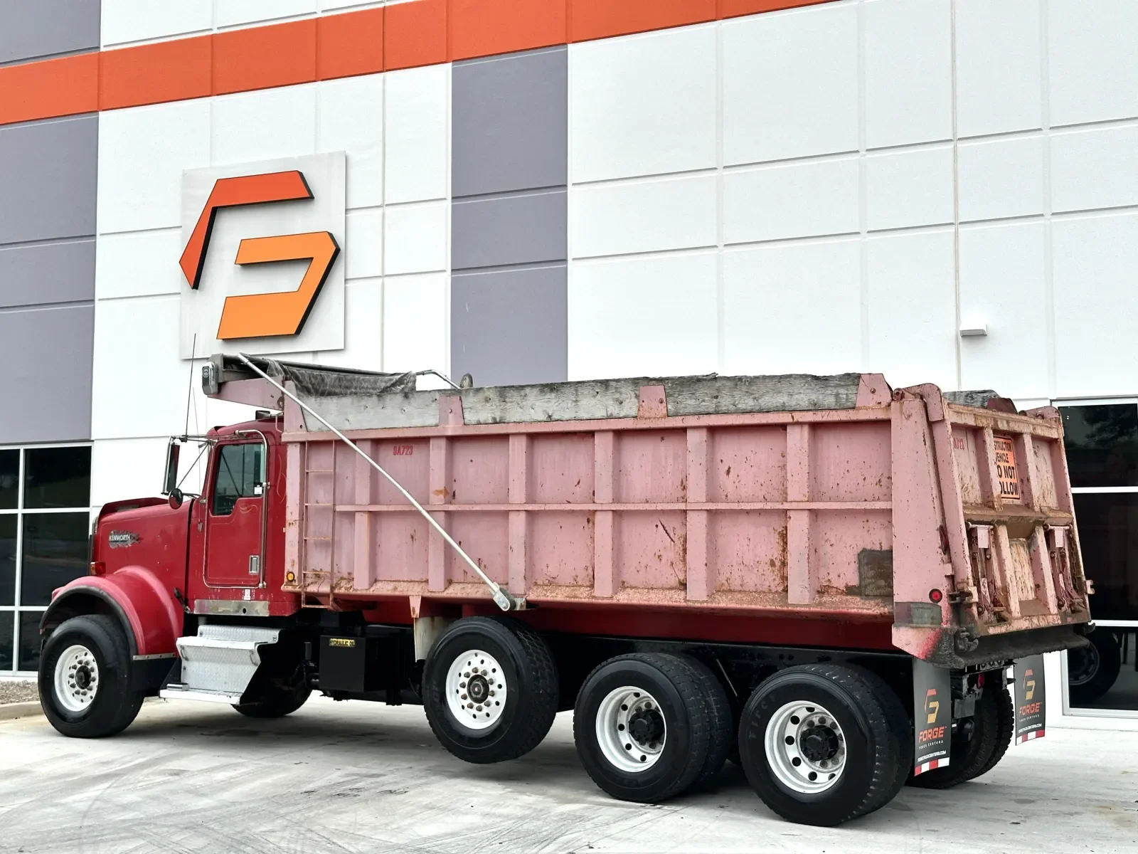 2001 Kenworth W900 in Greer, SC — photo 7