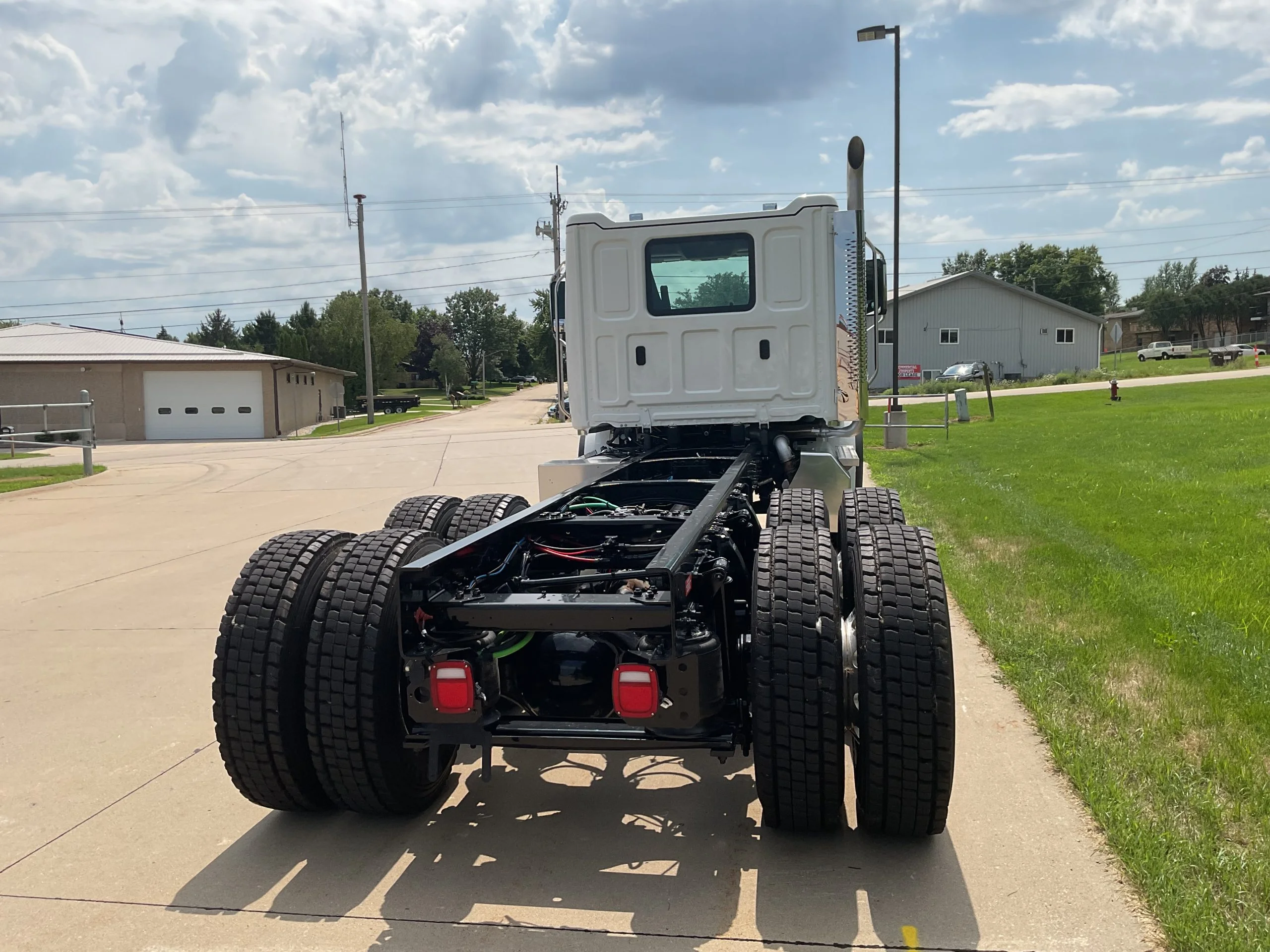 2025 Western Star 47X in Dubuque, IA — photo 4