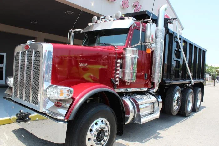 2024 Peterbilt 389 — photo 4
