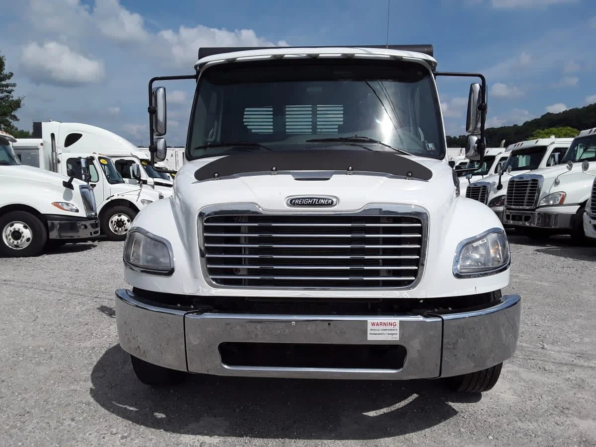2021 Freightliner M2 106 in Pittsburgh, PA — photo 2
