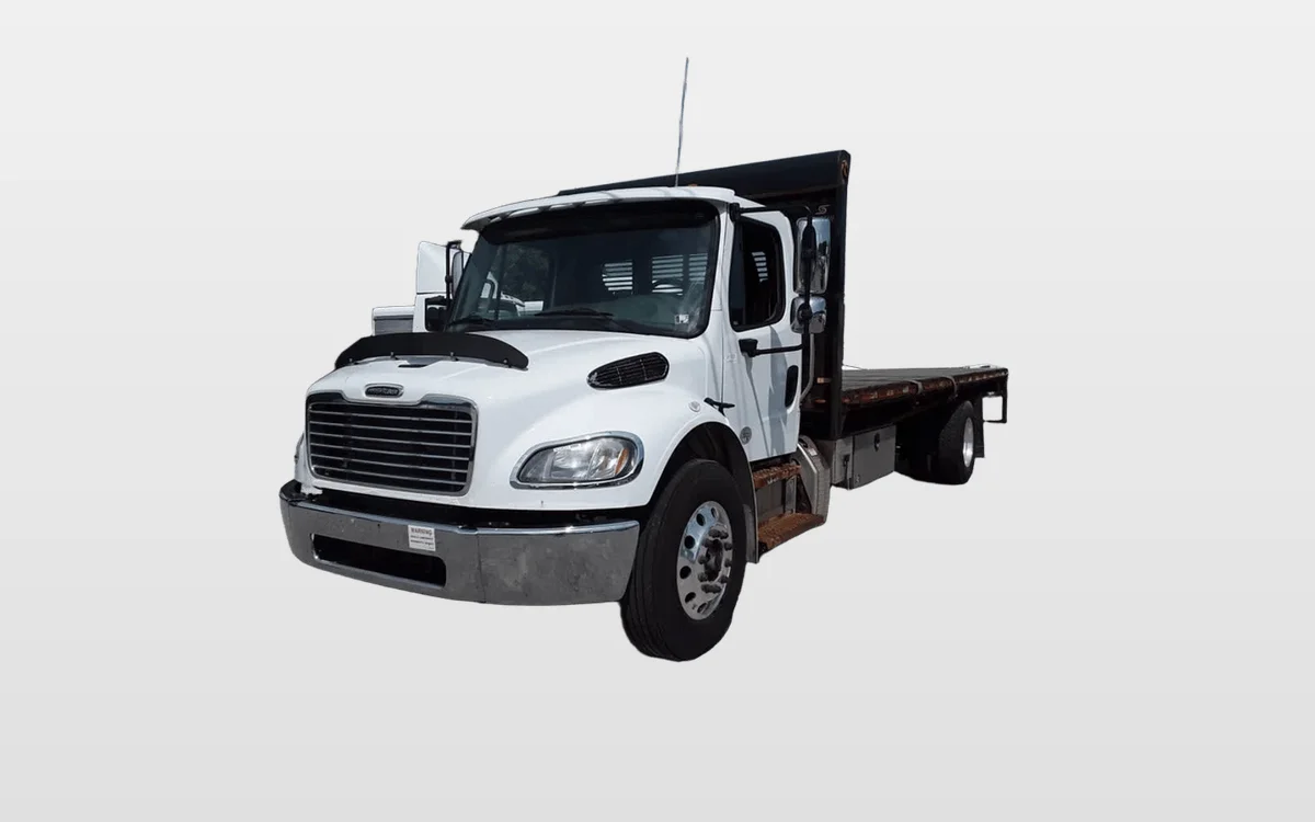 2021 Freightliner M2 106 - image 1