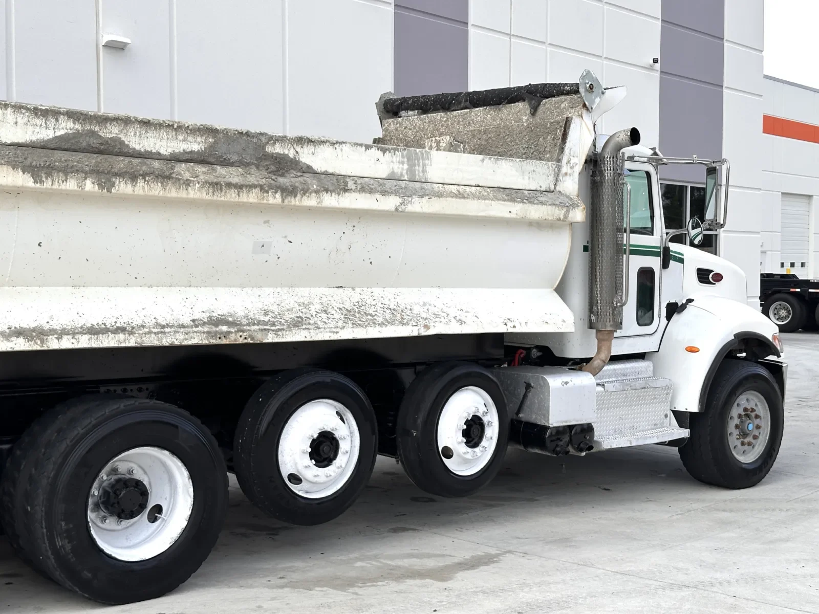 2015 Peterbilt 348 in Greer, SC — photo 8