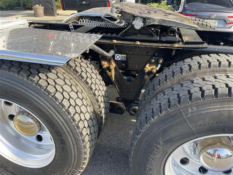 2014 Kenworth W900 - image 9