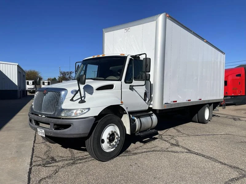2019 International 4300 in AMARILLO