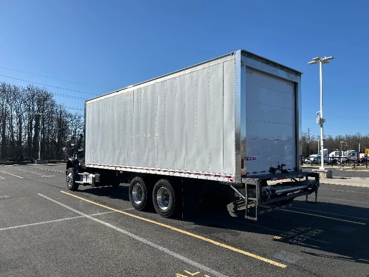 2023 Freightliner M2 106 - image 6