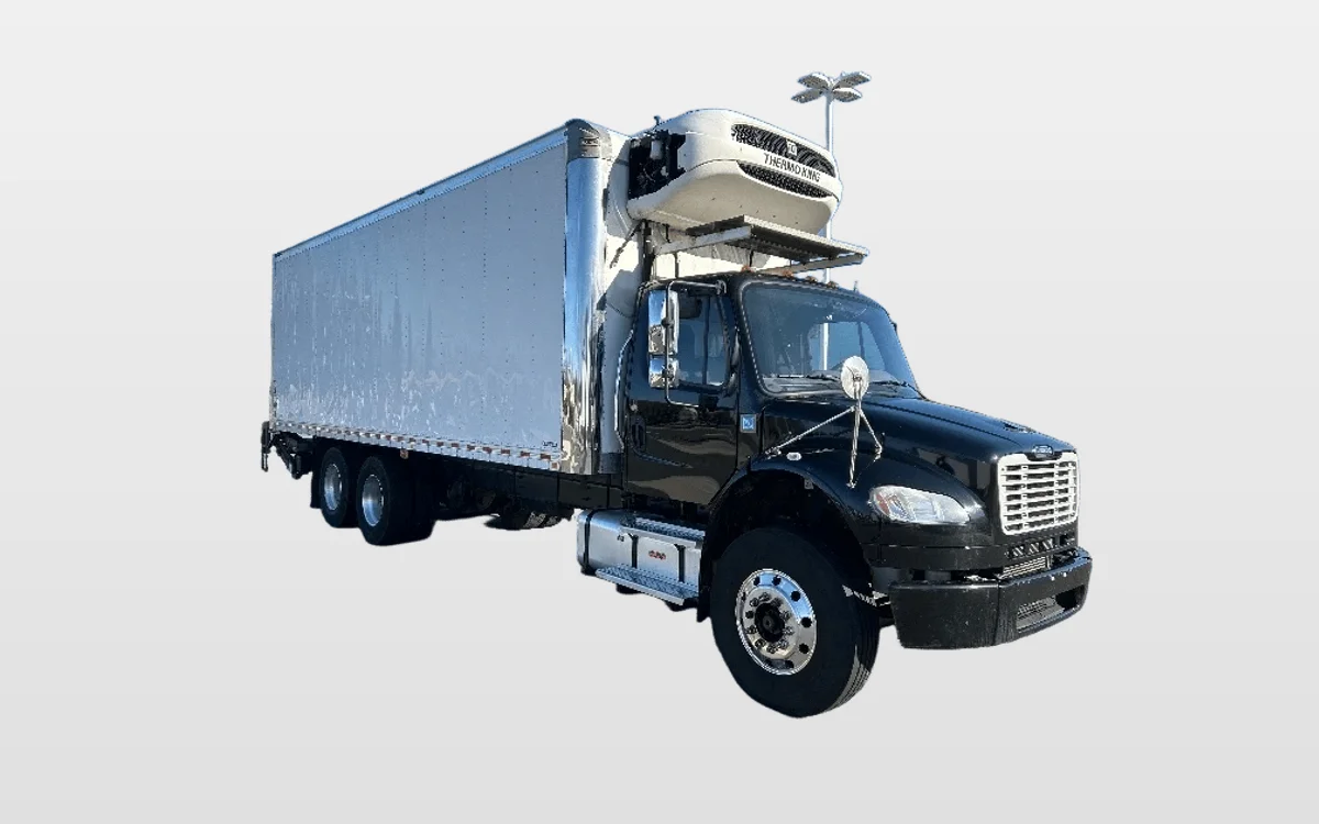 2023 Freightliner M2 106 - image 1