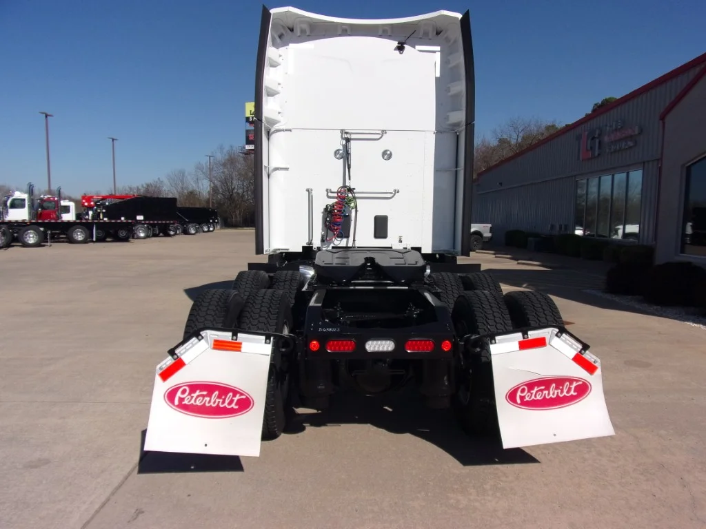 2024 Peterbilt 579 - image 7