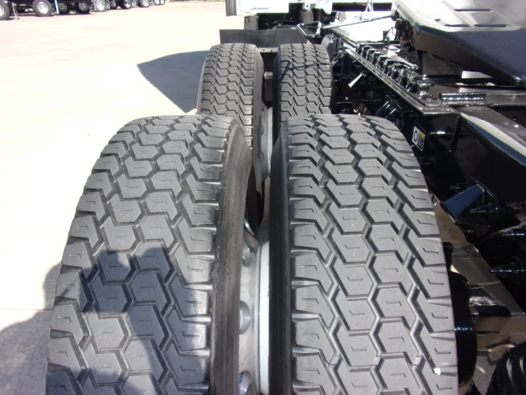 2024 Peterbilt 579 - image 6