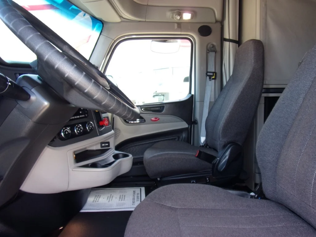 2024 Peterbilt 579 - image 14