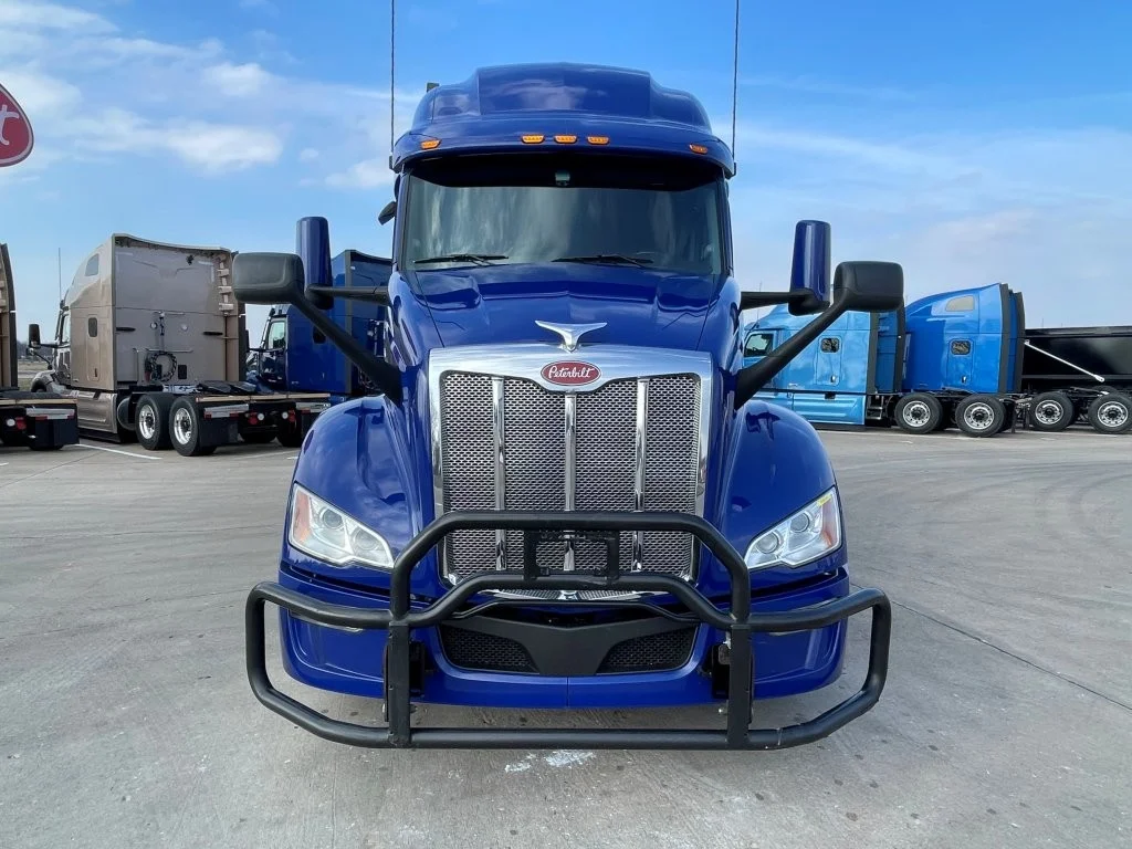 2023 Peterbilt 579 - image 8