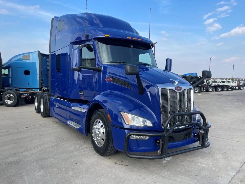 2023 Peterbilt 579 - image 7
