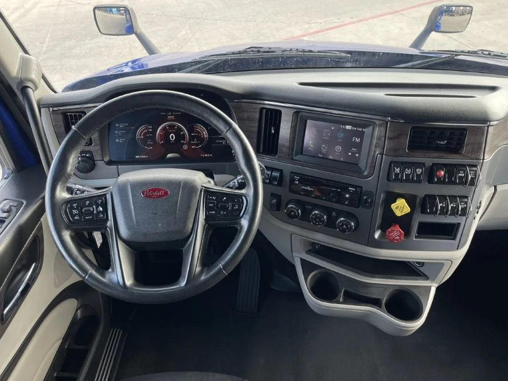 2023 Peterbilt 579 - image 12