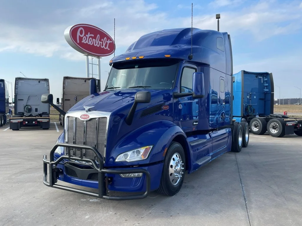 2023 Peterbilt 579 in Springfield, MO
