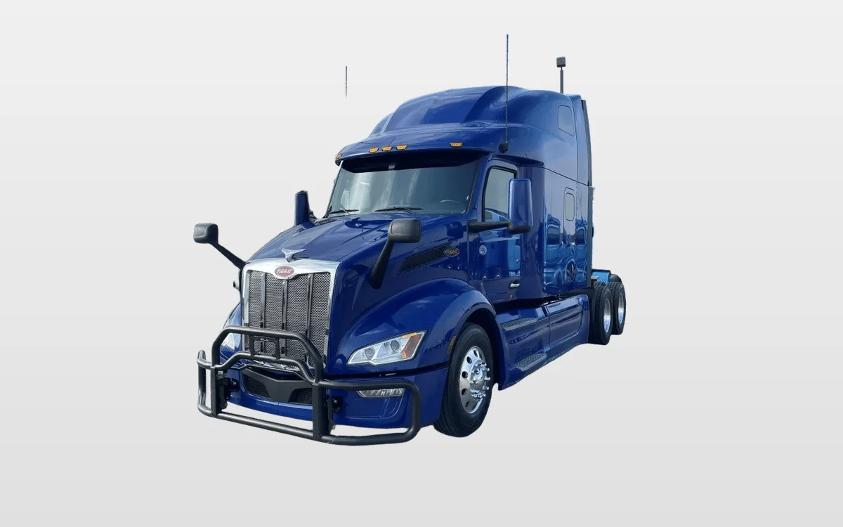 2023 Peterbilt 579 - image 1