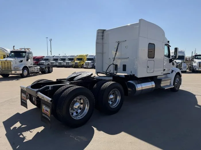 2022 Peterbilt 579 in Houston, TX — photo 7