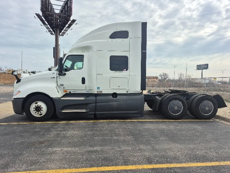 2023 International LT in La Porte, IN — photo 4