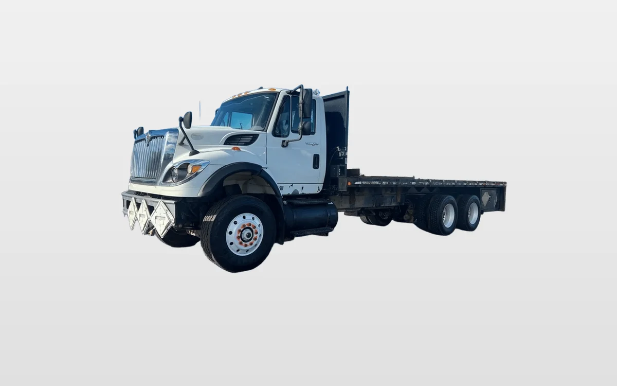 2009 International - image 1