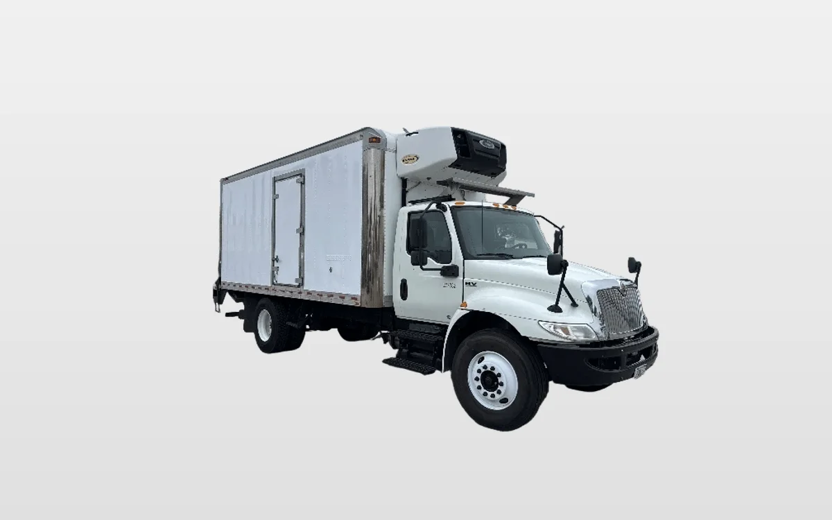 2020 International MV - image 1