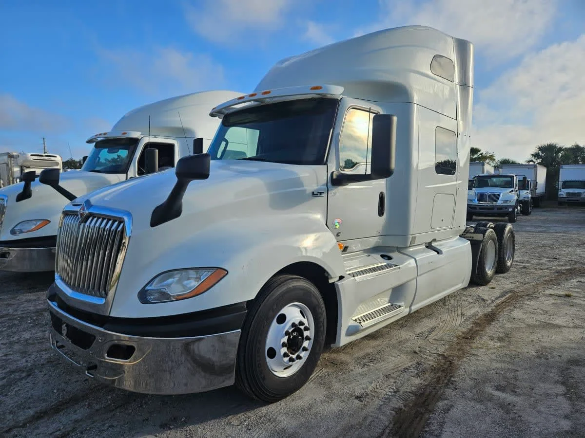 2020 International LT in Orlando, FL