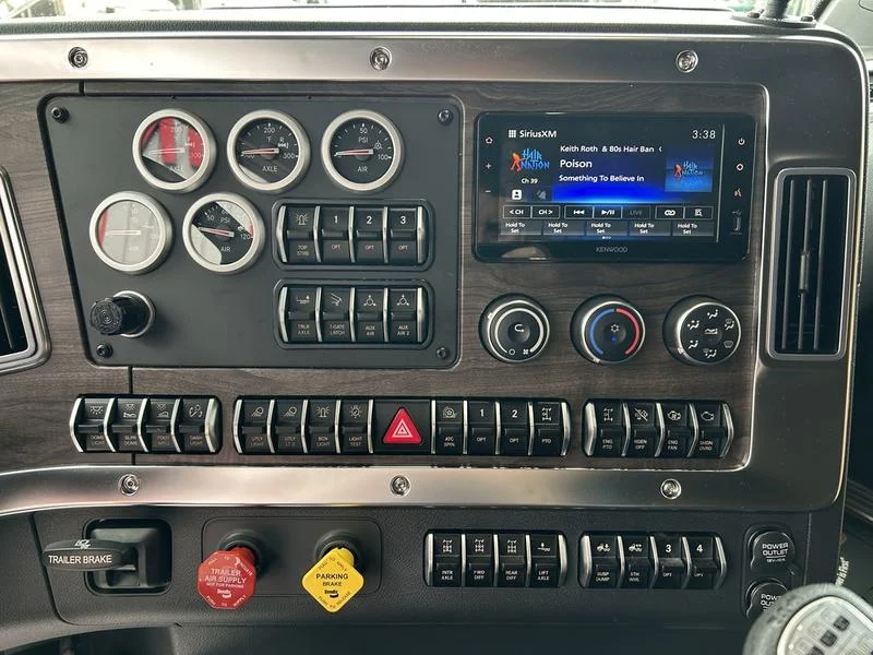 2026 Western Star 49X in Pittsburgh, PA — photo 18