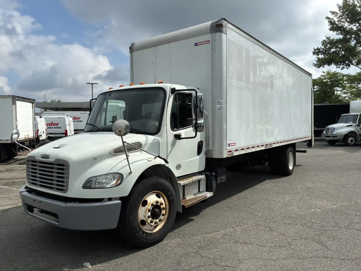 2018 Freightliner M2 106