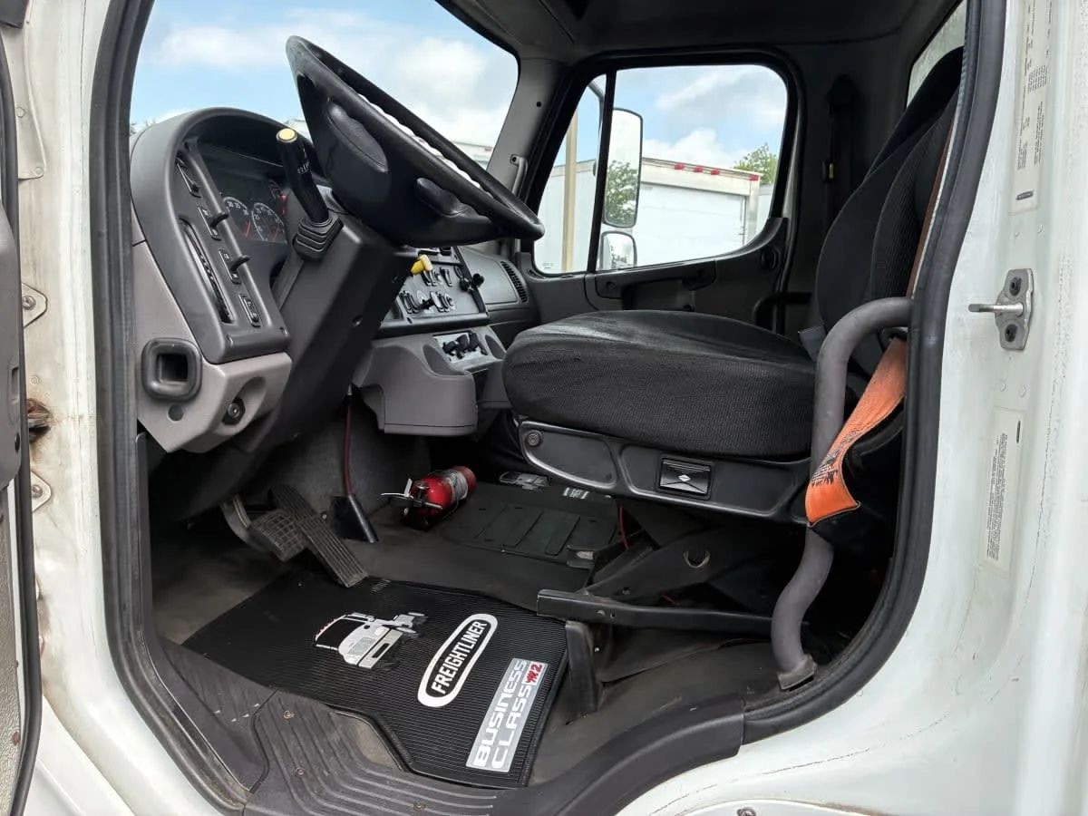 2018 Freightliner M2 106 in Newark, NJ — photo 7