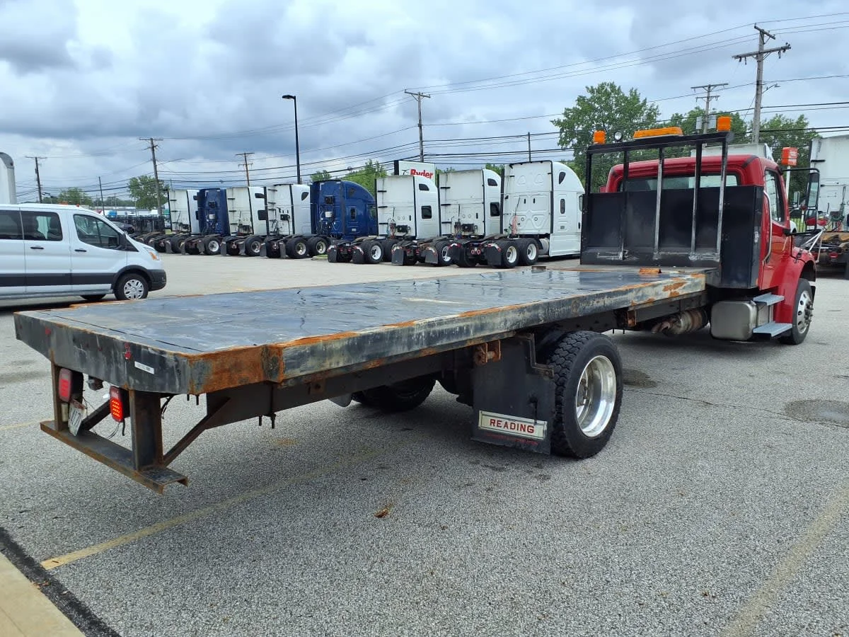 2018 Freightliner M2 106 in Cleveland, OH — photo 4