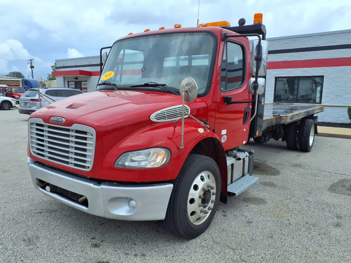 2018 Freightliner M2 106