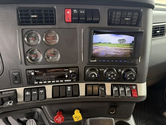 2027 Kenworth T880 in Kansas City, MO — photo 23