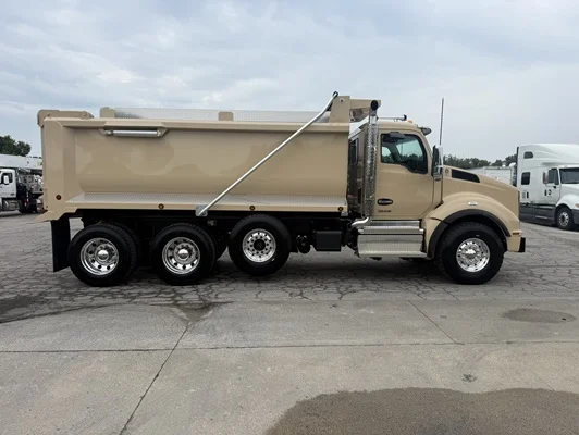 2027 Kenworth T880 in Kansas City, MO — photo 9