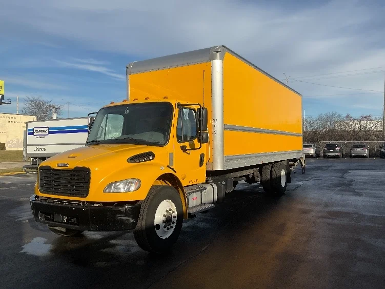 2022 Freightliner M2 106 - image 3
