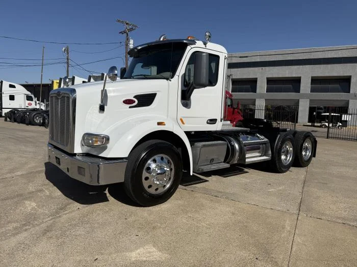 2020 Peterbilt 567 — photo 2