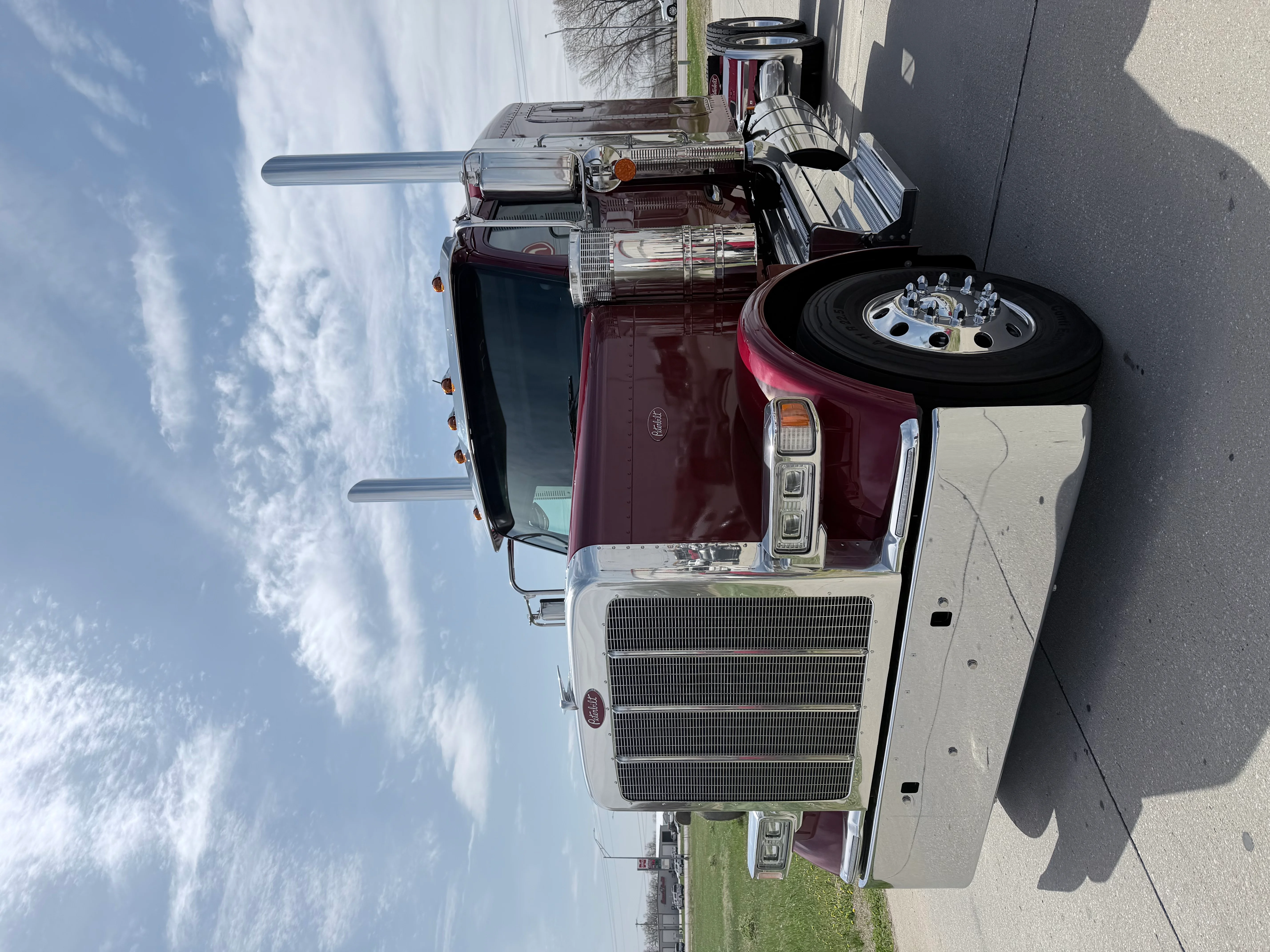 2027 Peterbilt 589 in NORFOLK, NE