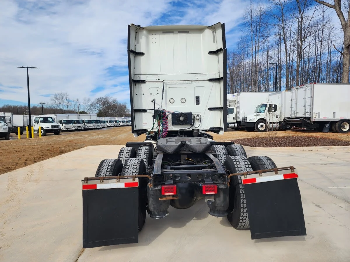 2019 International LT in Greensboro, NC — photo 5