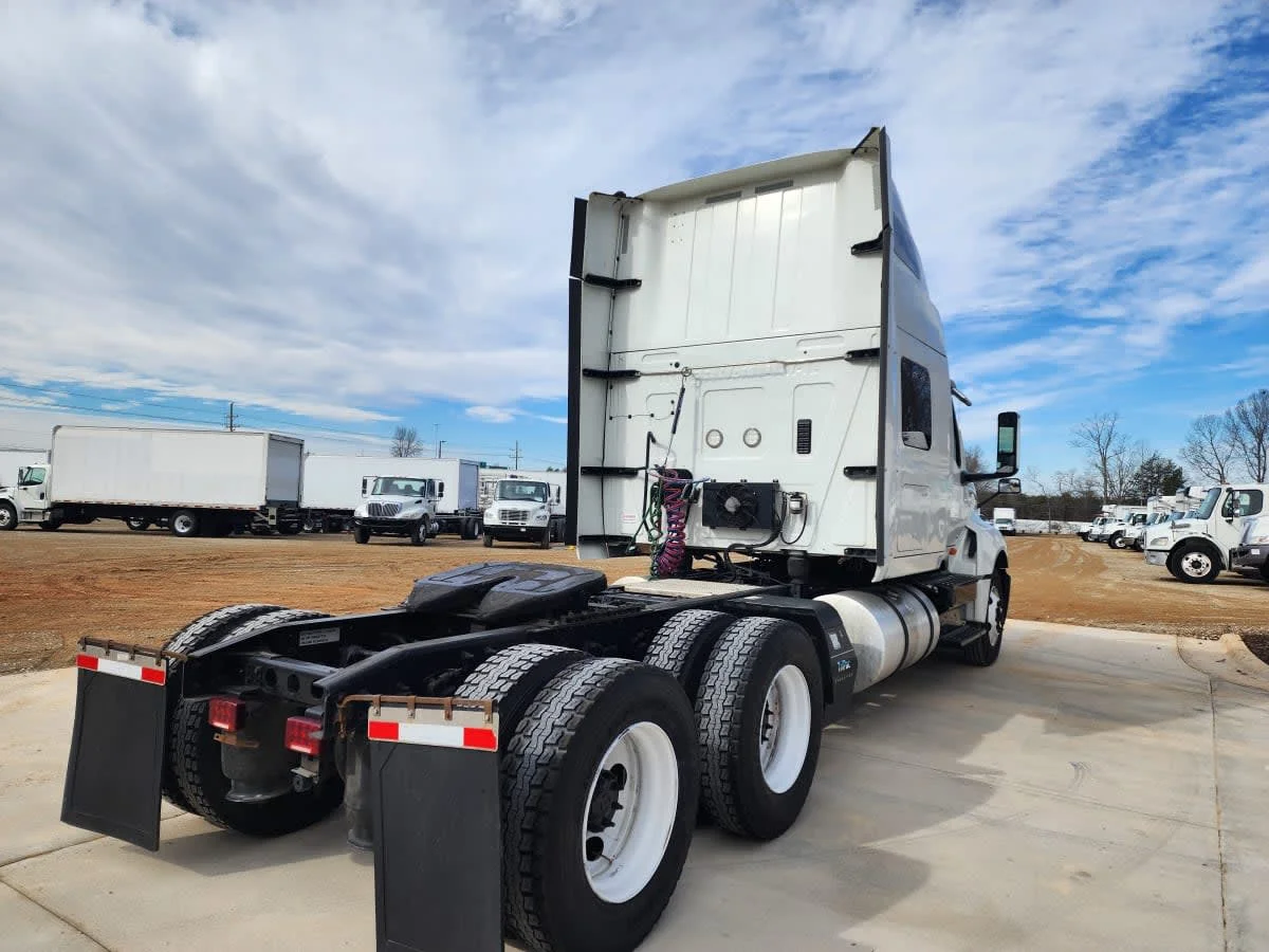 2019 International LT in Greensboro, NC — photo 4