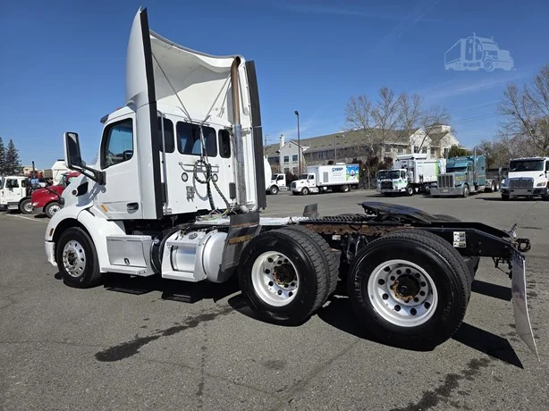 2019 Peterbilt 579 in MS — photo 8