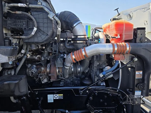 2019 Peterbilt 579 in MS — photo 18