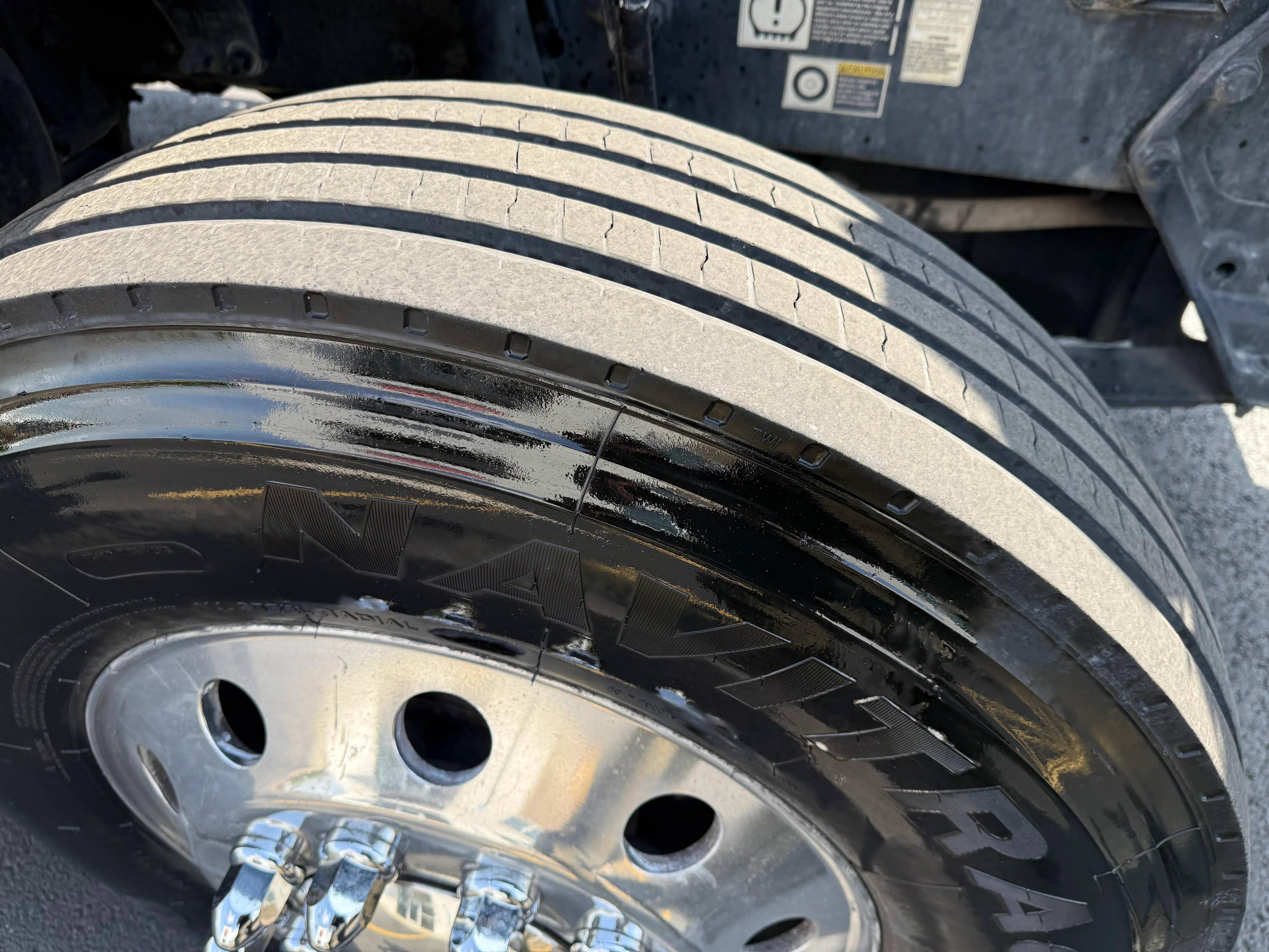 2020 Kenworth T680 - image 11