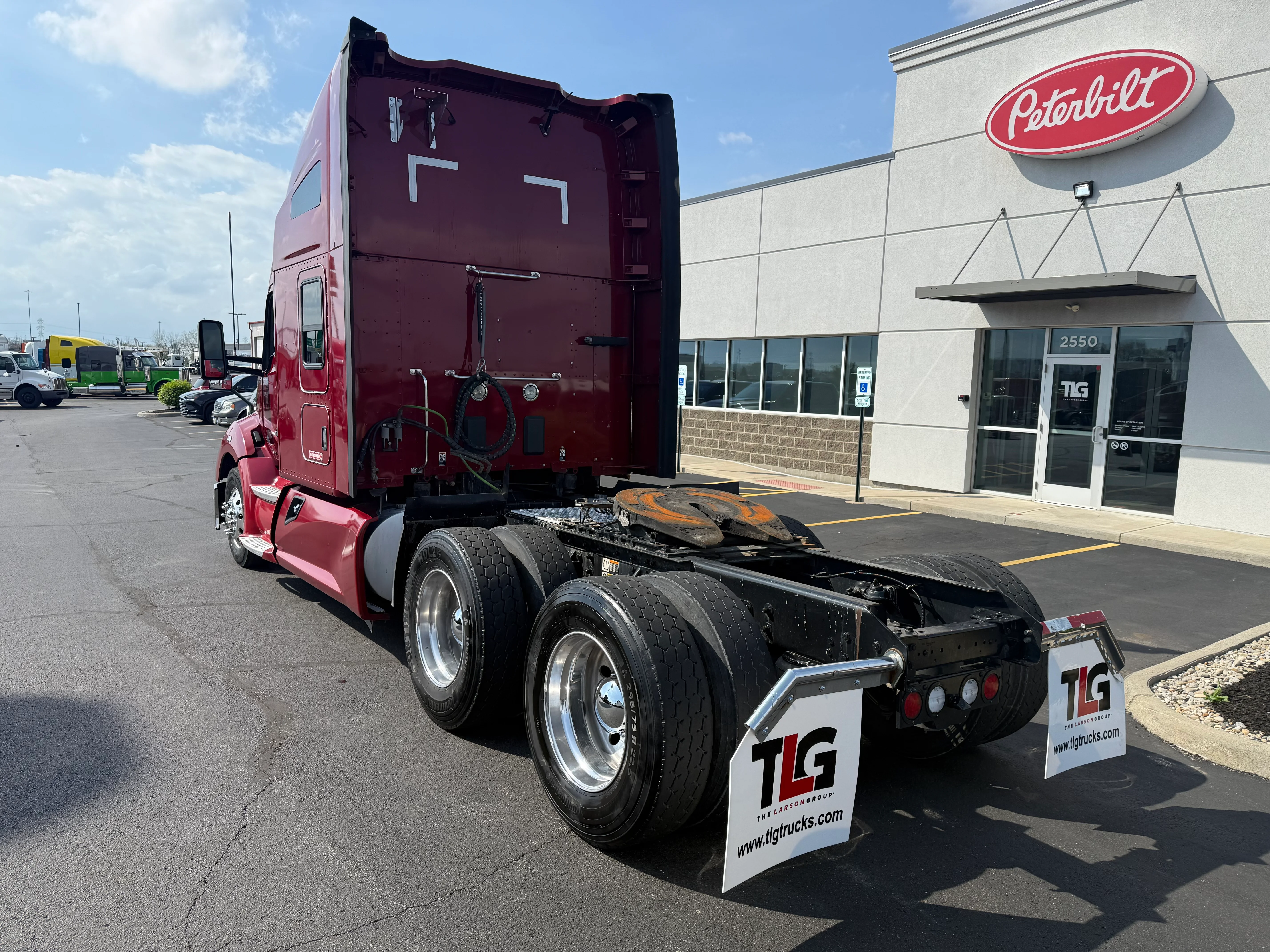 2020 Kenworth T680 - image 3