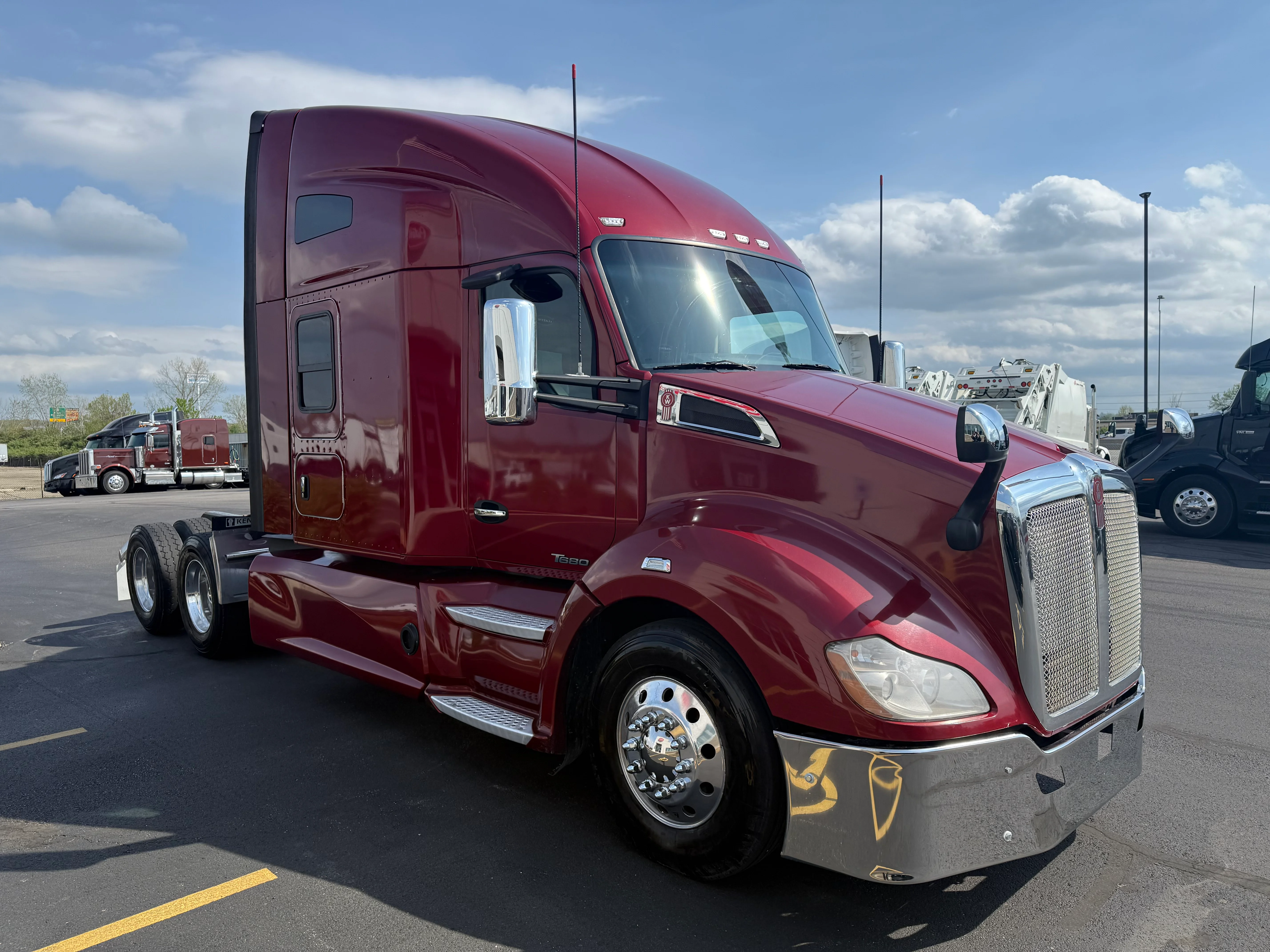 2020 Kenworth T680 - image 7