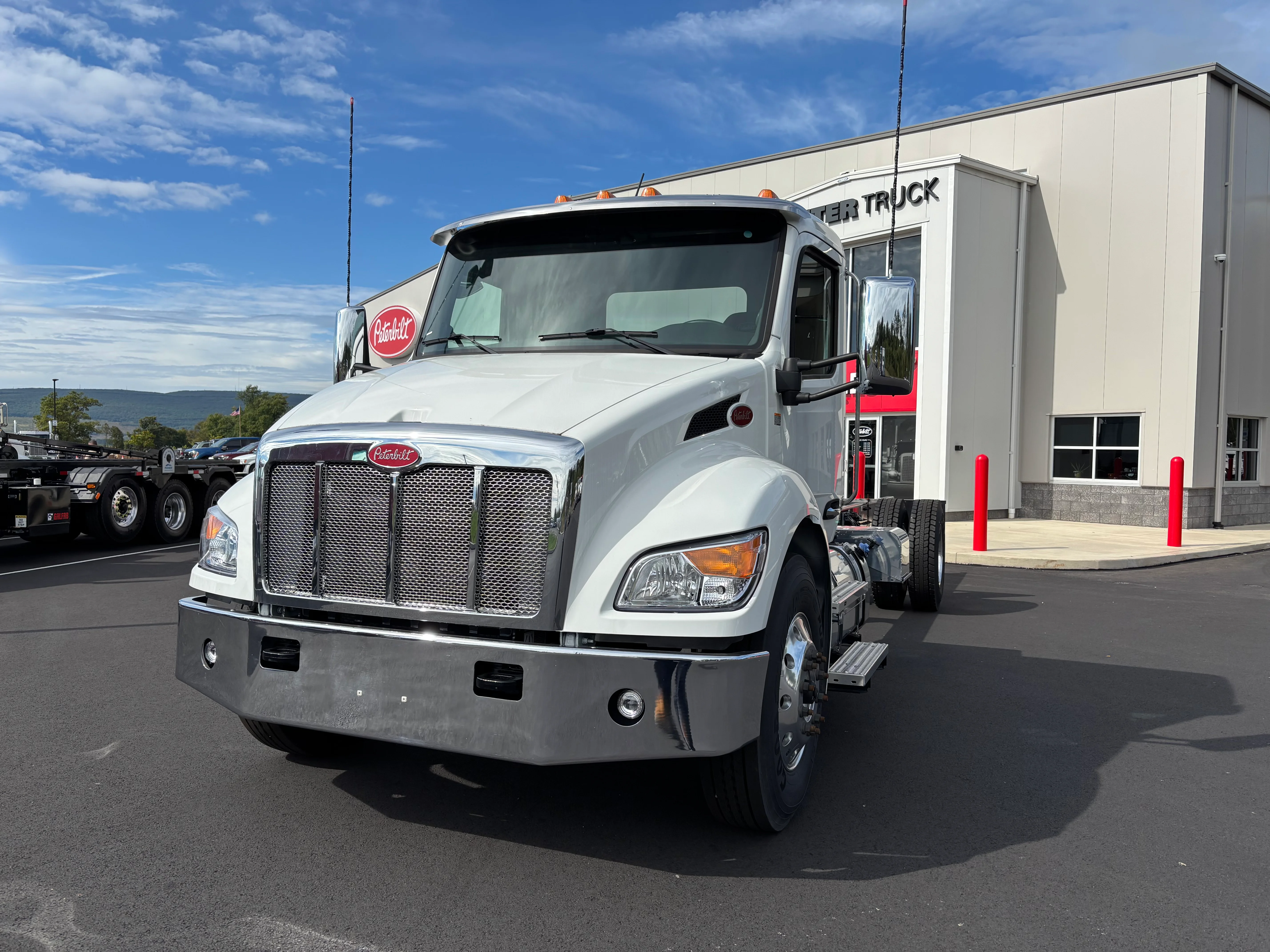 2025 Peterbilt 537 in SCRANTON, PA