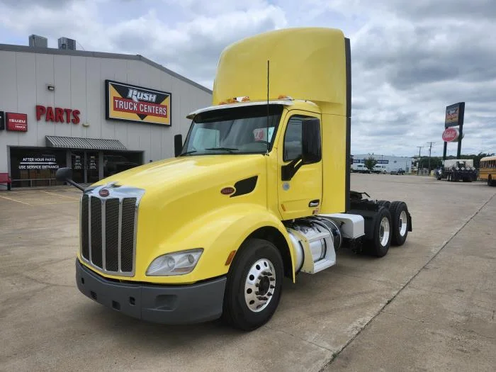 2021 Peterbilt 579 in Waco, TX — photo 2