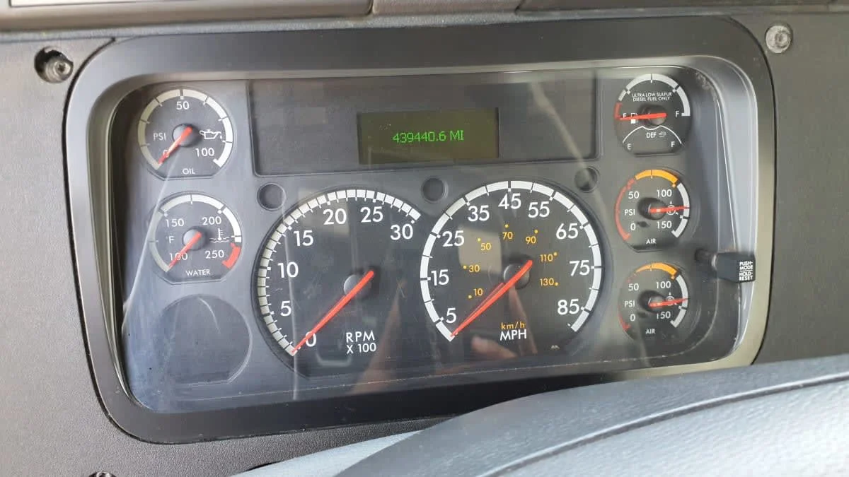 2020 Freightliner Cascadia in Bolingbrook, IL — photo 9