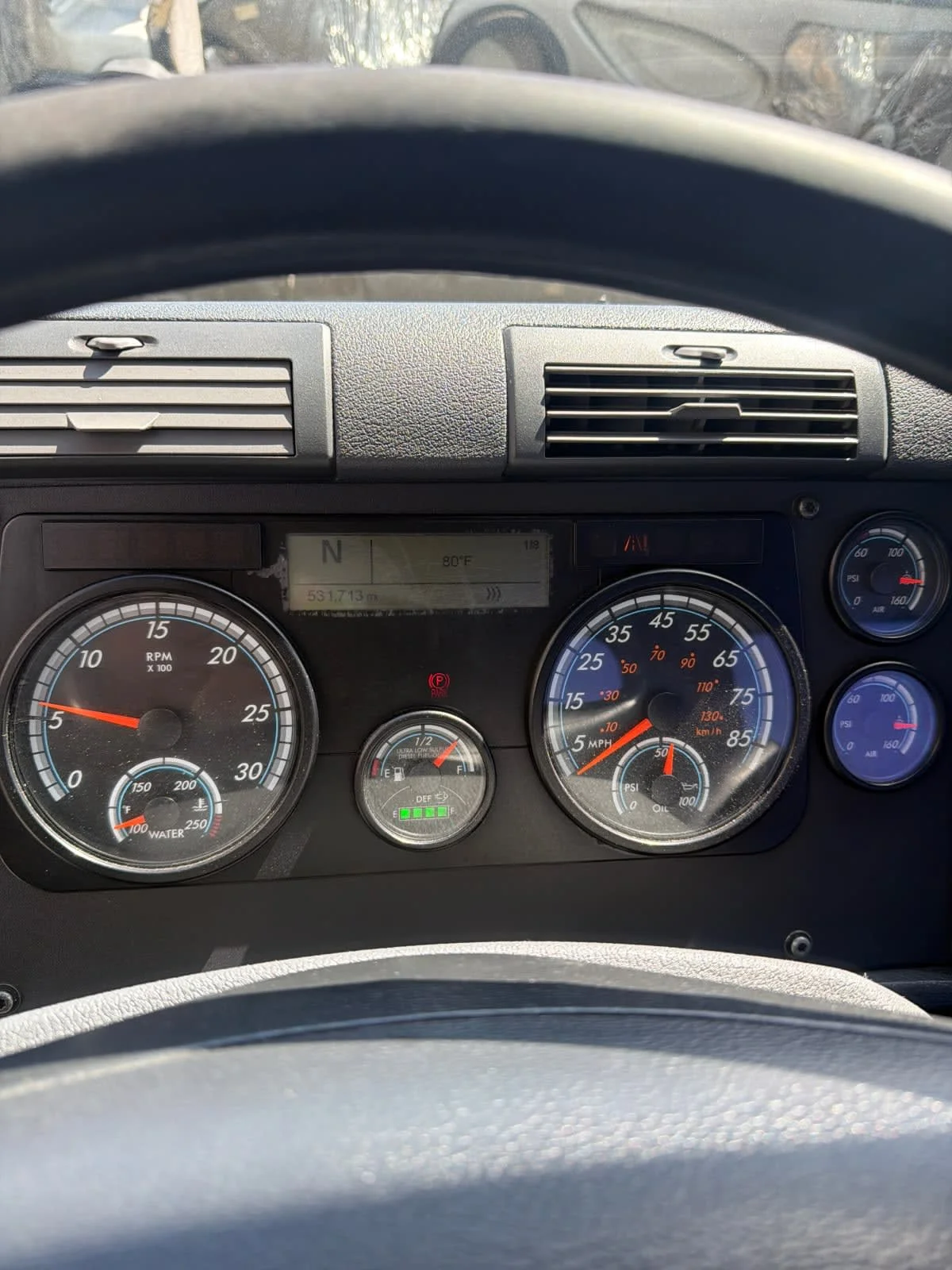 2019 Freightliner Cascadia in Pomona, CA — photo 9