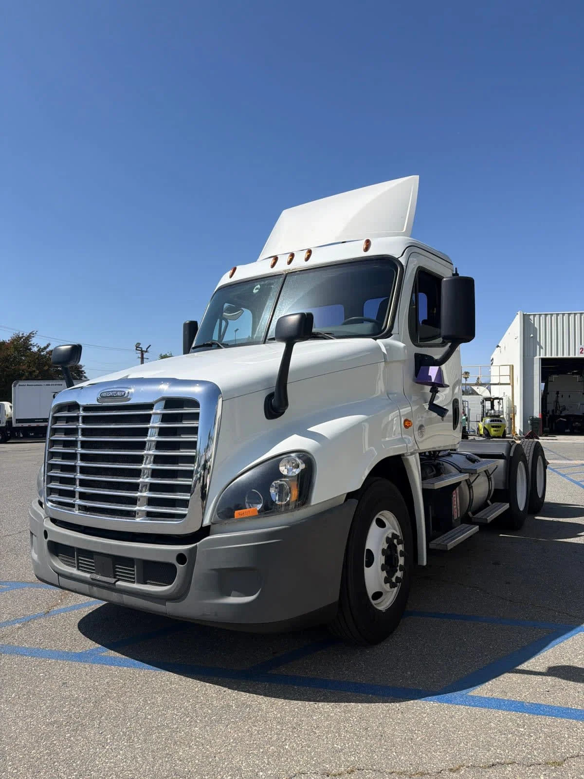 2019 Freightliner Cascadia in Pomona, CA