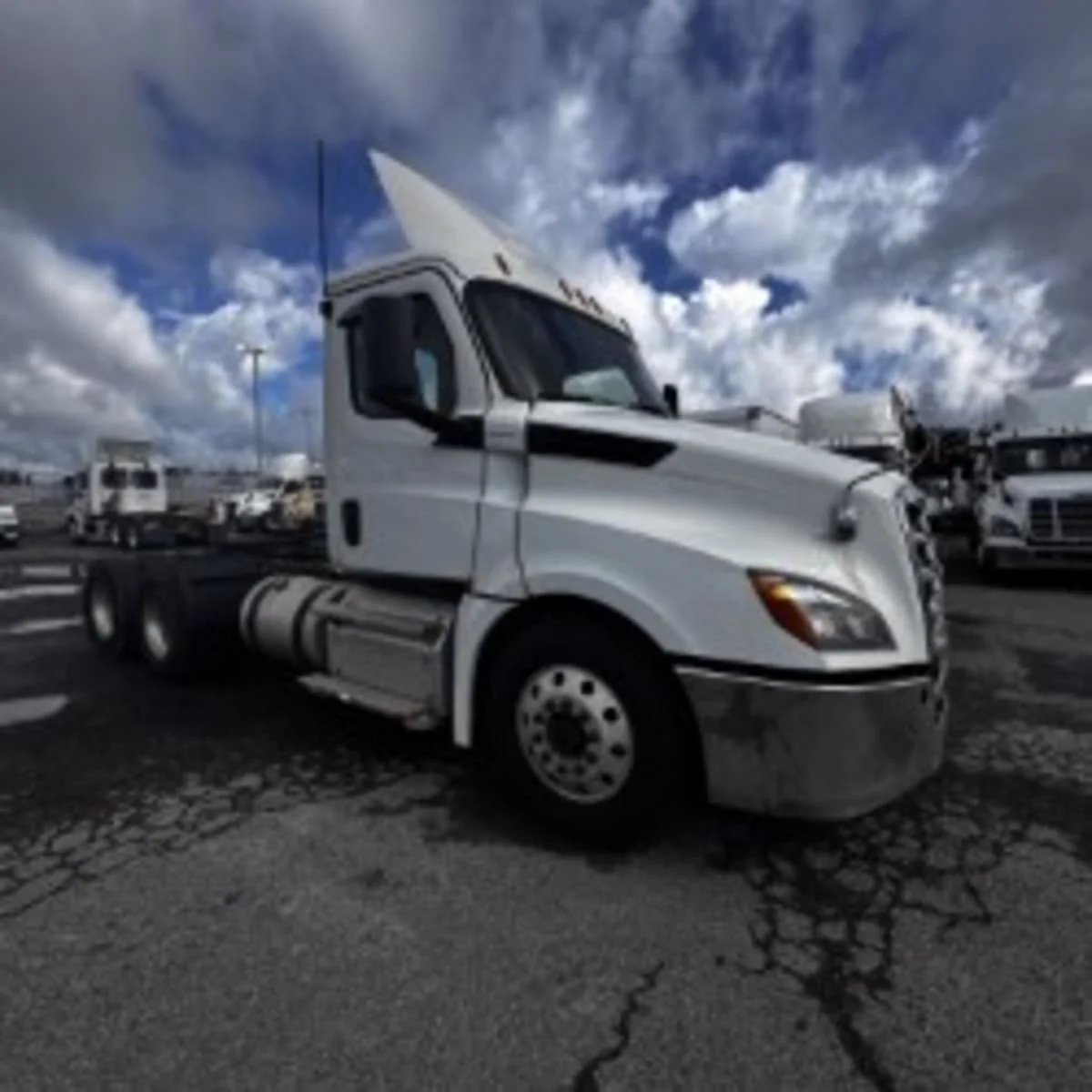 2019 Freightliner Cascadia in Syracuse, NY
